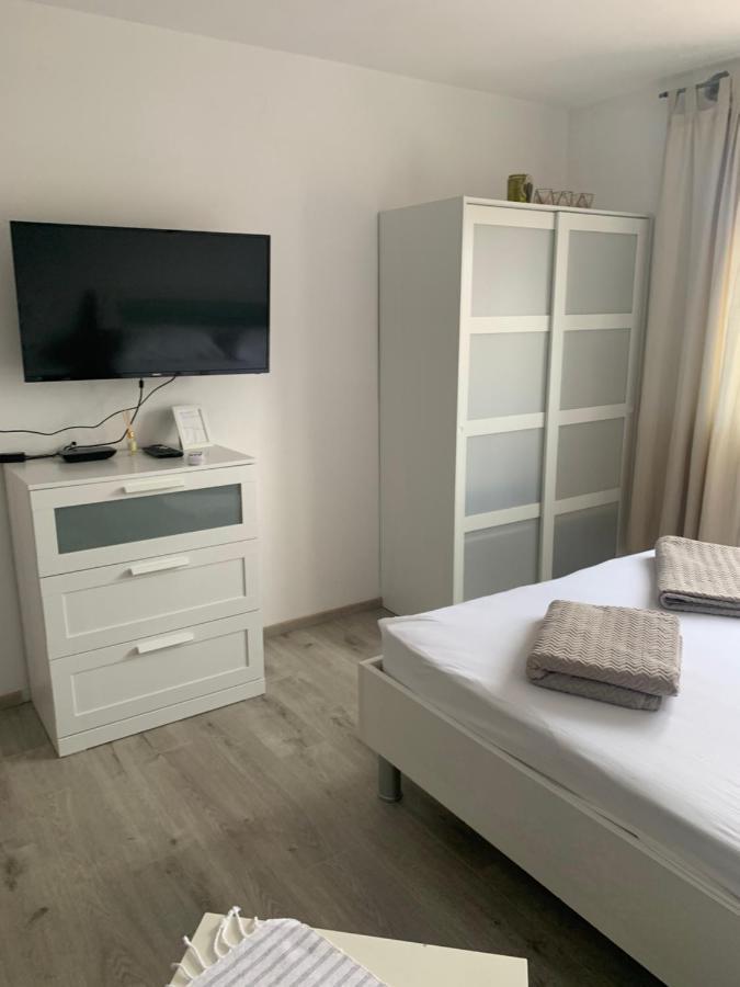 Sanela- Apartman Za Bezbrizan Odmor Crikvenica Ngoại thất bức ảnh